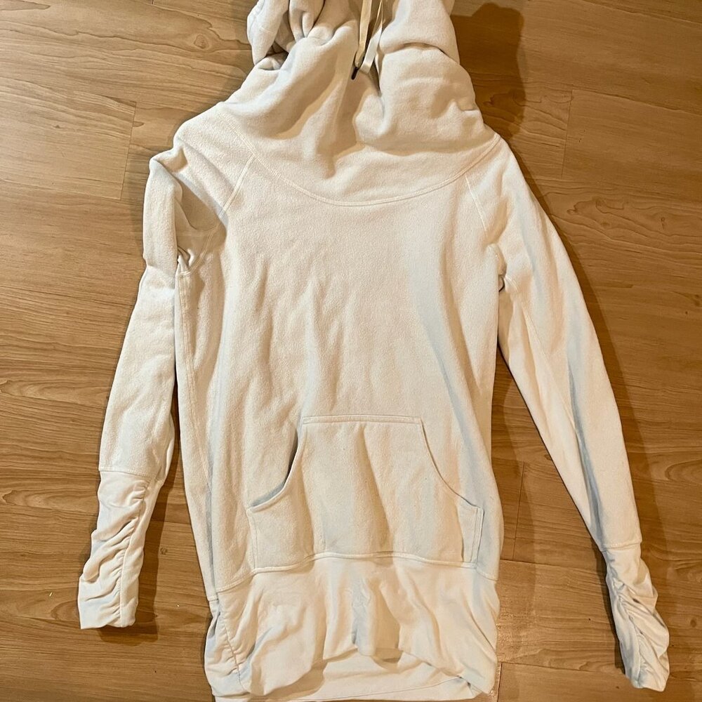 Lululemon Cream White Pullover Hoodie Thumbhole Cuffs Kangaroo Pocket